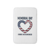 Memorial Day Heart Honor and Remember Shirt Design バスマット (正面縦)