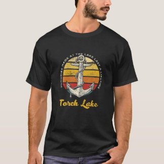 Memories At Toch Lake Last A Lifetime Camping Vac Tシャツ
