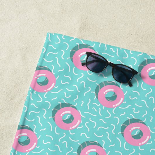 Memphis Polka Hoops ビーチタオル (インサイチュ)