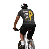 Men’s Gym Workout T-Shirt – “Never Give Up”  トライブレンドＴシャツ