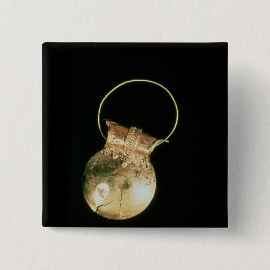 Menanderの家からの金ゴールドのbulla 缶バッジ (正面)