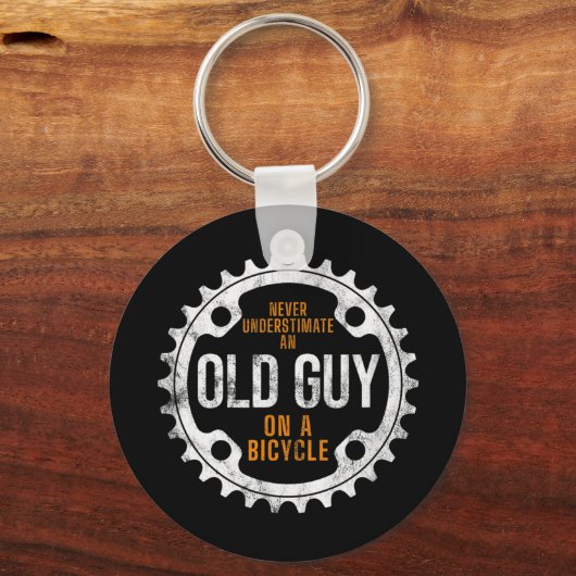 Mensサイクリング- A上の老人を過小評価しない キーホルダー (正面)