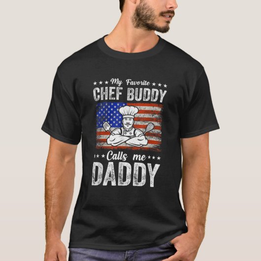 Mensシェフお気に入りのバディがDaddy Kitchenと呼ぶ Tシャツ (正面)