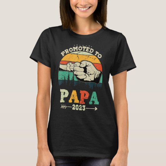 Mens初めてパパがPapa 2023に昇格 Tシャツ (正面)
