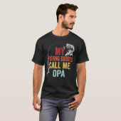 Mens私のお気に入りの魚釣り仲間は私をOpa Fisheと呼ぶ Tシャツ (正面フル)