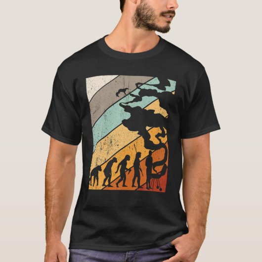 Mens BBQグリリング進化ギフトグリルマスター Tシャツ (正面)
