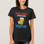 Mens Beer Feeding Bottle First Father s Day Tシャツ (正面)