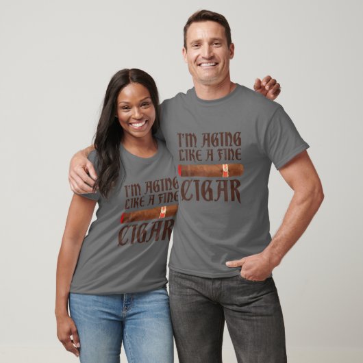 Mens Cigar Lover Birthday I'm Aging Like A Fine Cu Tシャツ (ユニセックス)