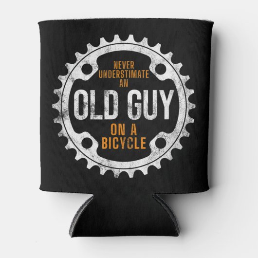 Mens Cycling - Never Underestimate An Old Guy On A 缶クーラー (正面)