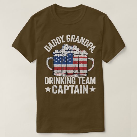 Mens Daddy Grandpa USA Drinking Team Captain 4th O Tシャツ (デザイン正面)