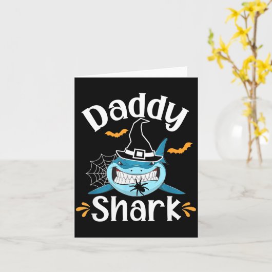 Mens Daddy Shark Funny Halloween Daddy Announcemen カード (黄色い花)