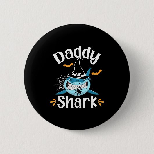 Mens Daddy Shark Funny Halloween Daddy Announcemen 缶バッジ (正面)