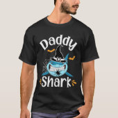 Mens Daddy Shark Funny Halloween Daddy Announcemen Tシャツ (正面)