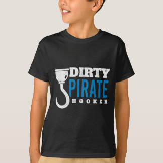 Mens dirty pirate freebooter caribbean sea thief tシャツ