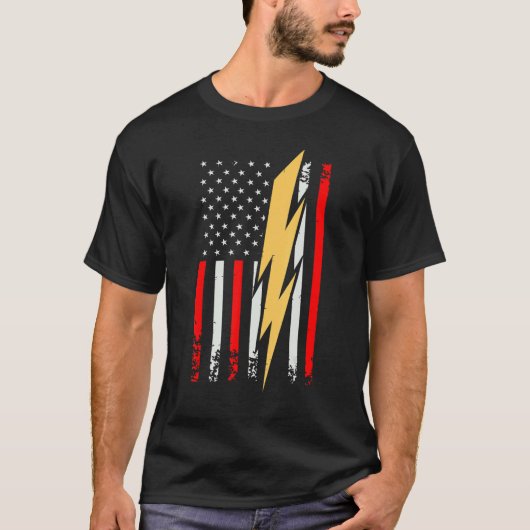 Mens Electrician Patriotic US Tee electricians Wir Tシャツ (正面)