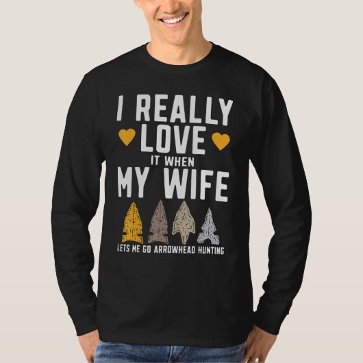 Mens Funny Arrowhead Hunter I Really Love My Wife  Tシャツ (正面)