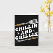 Mens Funny Bbq Chillin And Grillin  カード (黄色い花)