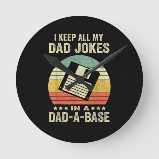 Mens Funny dad Jokes in dad-a-Base ラウンド壁時計 (正面)