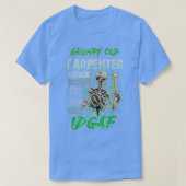 Mens Grumpy Old Carpenter Stuck Between IDC and ID Tシャツ (デザイン正面)