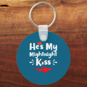 Mens He's My Midnight Kiss Happy New Year Matching キーホルダー (正面)