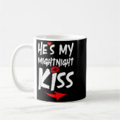 Mens He's My Midnight Kiss Happy New Year Matching コーヒーマグカップ (左)