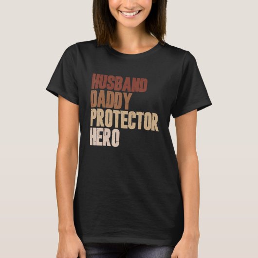 Mens Husband Daddy Protector Hero Father's Day Cam Tシャツ (正面)