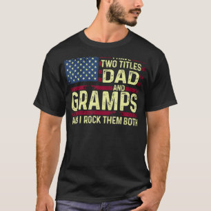 Mens Iは2タイトルのパパとGramps Iそれらをロック Tシャツ