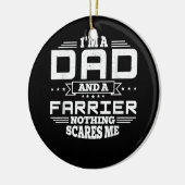 Mens I'mパパとFarrier Nothingは私を怖がらせる セラミックオーナメント (左)