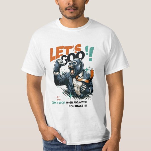 MEN'S LET'S GOO LESSONS LEARN VALUE Tシャツ (正面)