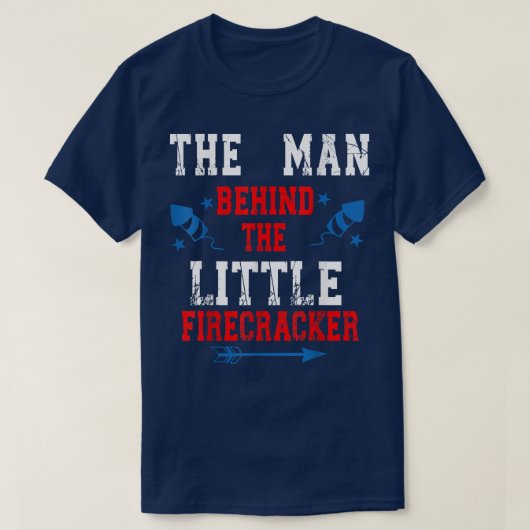 Mens Mens 4th Of July Pregnancy The Man Behind The Tシャツ (デザイン正面)