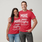 Mens Mike Knows Everything Funny Name Personalized Tシャツ (ユニセックス)