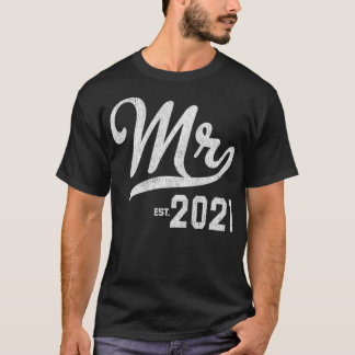 Mens Mr Est 2021 Wedding Engagement Newlywed Gift  Tシャツ