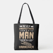 Mens Never Underestimate A Man With A Harmonica yo トートバッグ (裏面)