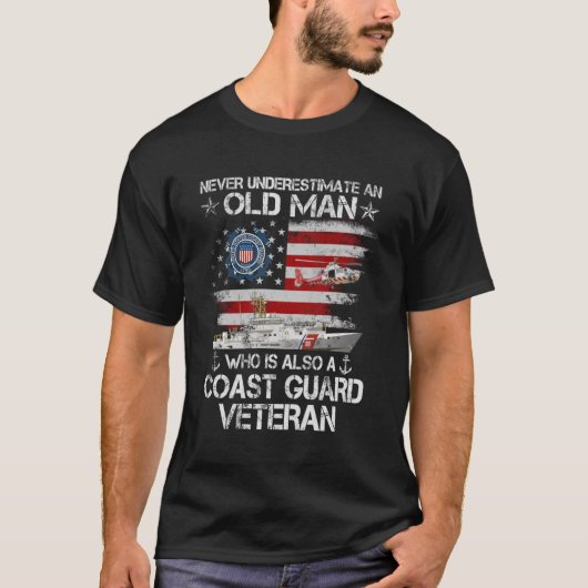 Mens Never Underestimate An Old Man Coast Guard G Tシャツ (正面)