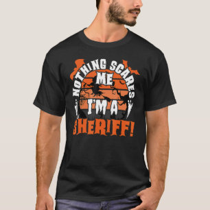 Mens Nothing Scares私は保安官ハロウィーンCosだ Tシャツ