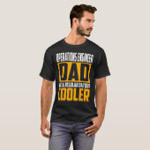 Mens Operations Engineerパパ(通常のパパと同様) Tシャツ (正面フル)