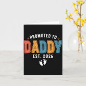 Mens Promoted To Daddy 2026 Dad Est 2026 Daddy To カード (黄色い花)