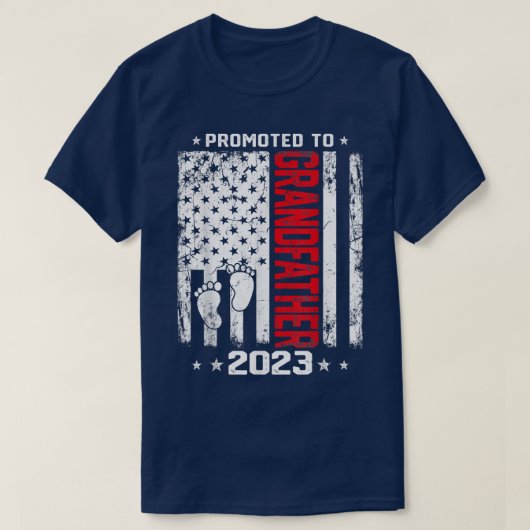 Mens Promoted To Grandfather 2023 Funny Fathers Da Tシャツ (デザイン正面)