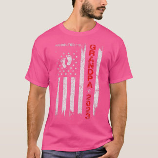 Mens Promoted To Grandpa 2023 Patriotic Flag First Tシャツ