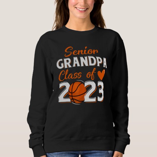 Mens Proud Grandpa Of A 2023 Senior Basketball Gra スウェットシャツ (正面)