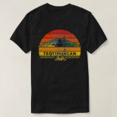 Mens Retro Aztecs Teotihuacan Pyramid of the Sol  Tシャツ (デザイン正面)