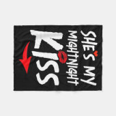 Mens She's My Midnight Kiss Happy New Year Matchin フリースブランケット (正面(横))