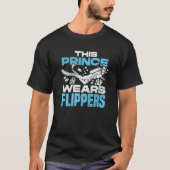 Mens This Prince Wears Flippers Diver Scuba Diver  Tシャツ (正面)