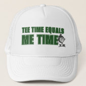 Mens Weekend Scramble Golf Dad Tee Time Equals Me  キャップ (正面)