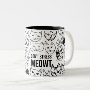 Meowtのおもしろいな猫に重点を置かないで下さい ツートーンマグカップ