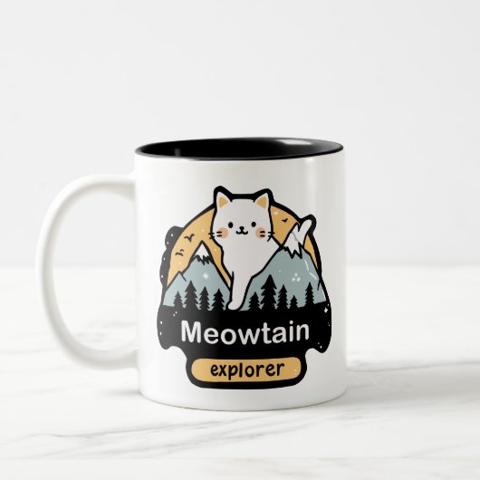 Meowtain Explorer – かわいい猫の冒険デザイン ツートーンマグカップ (左)