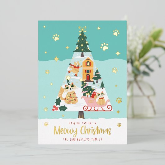 Meowy おもしろい Catsクリスマスツリー雪の冬のシーン 箔シーズンカード (立ち正面)