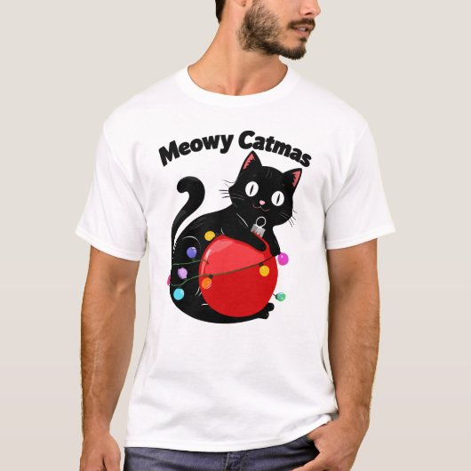 Meowy Catmas - Cat with Christmas ornament Tシャツ (正面)