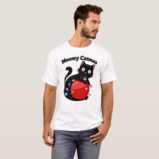Meowy Catmas - Cat with Christmas ornament Tシャツ (正面フル)
