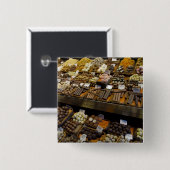 Mercat de Sant Josep、チョコレートキャンディ 缶バッジ (正面&裏面)